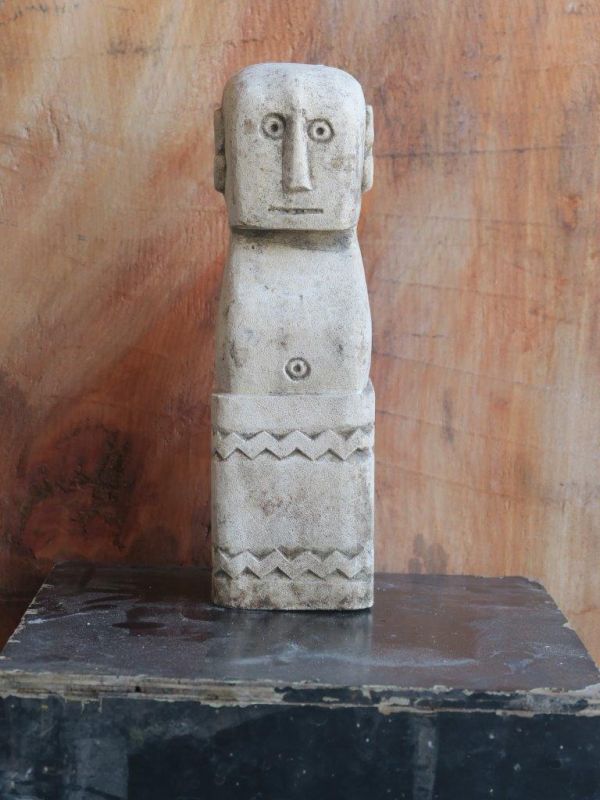 PRIMITIVE STONE STATUE 30CM