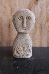 SMALL PRIMITIVE STONE FIGURE2 