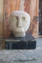 PRIMITIVE STONE HEAD 30CM 